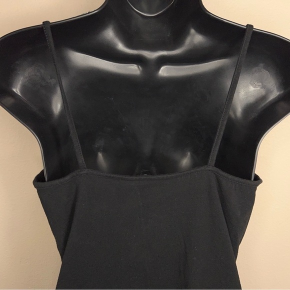 MEDIUM CLASSIC BLACK TANK TOP SLEEVELESS STRETCH SPAGHETTI STRAPS - Picture 8 of 10